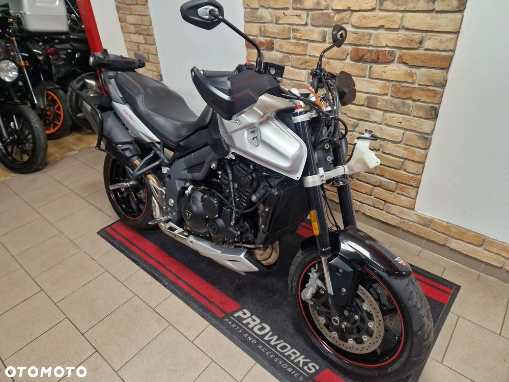 Triumph Tiger - 3