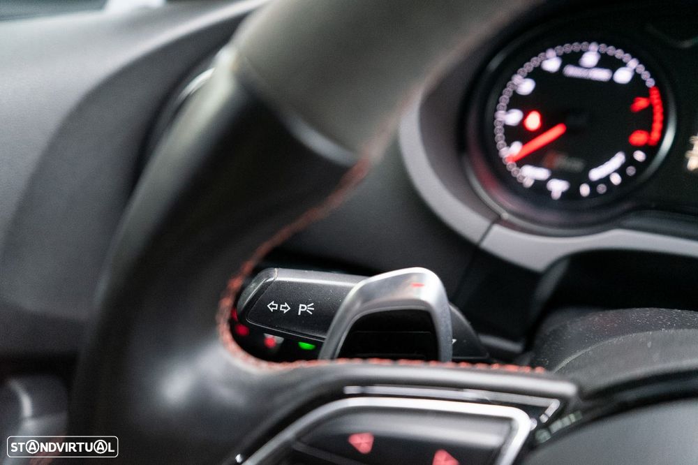 Audi RS3 Sportback 2.5 TFSI quattro S tronic - 42