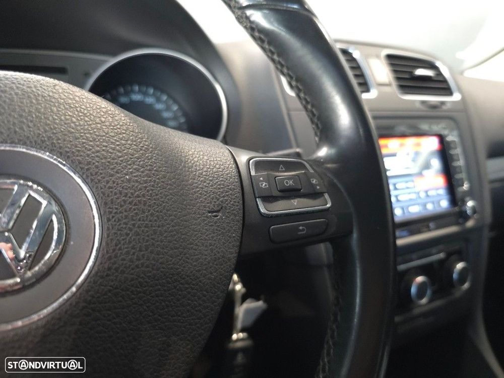 VW Golf 1.6 TDi Trendline BlueMotion - 26