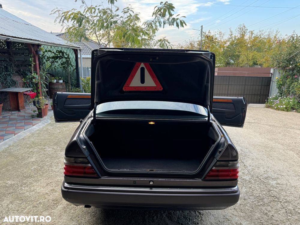Mercedes-Benz W124 - 17