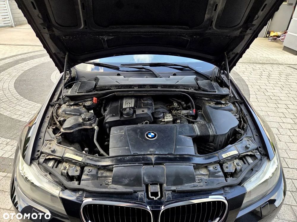 BMW Seria 3 - 32
