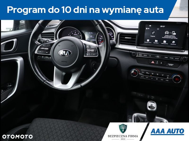 Kia Ceed - 8