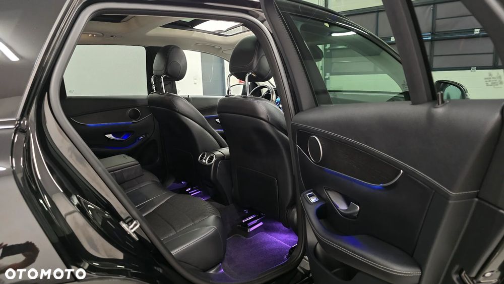 Mercedes-Benz GLC 300 de 4Matic 9G-TRONIC AMG Line Plus - 17