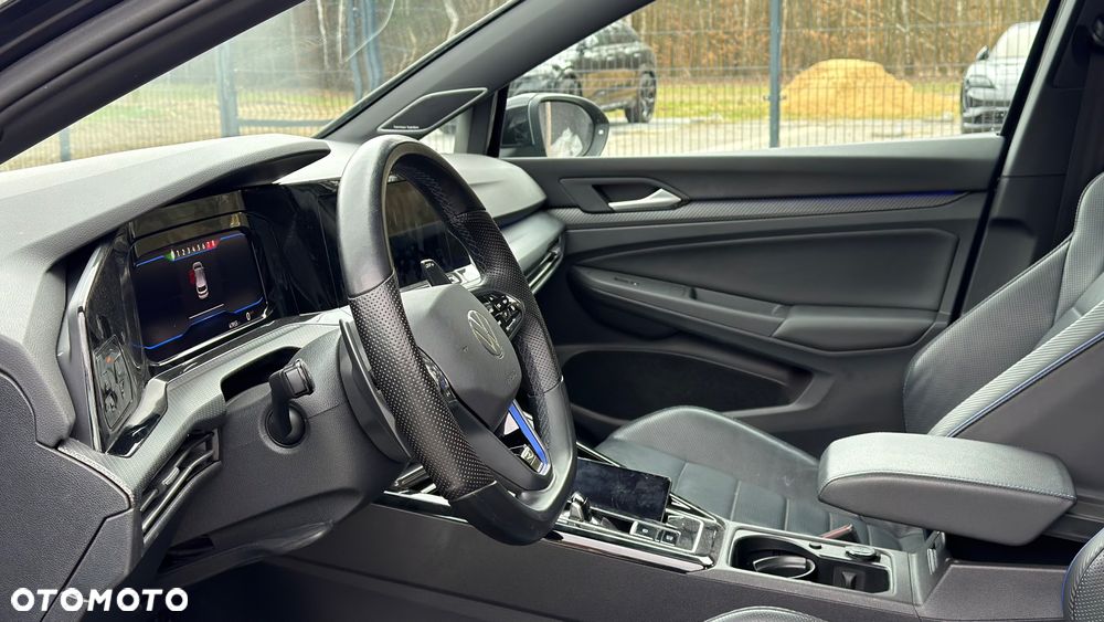 Volkswagen Golf - 5