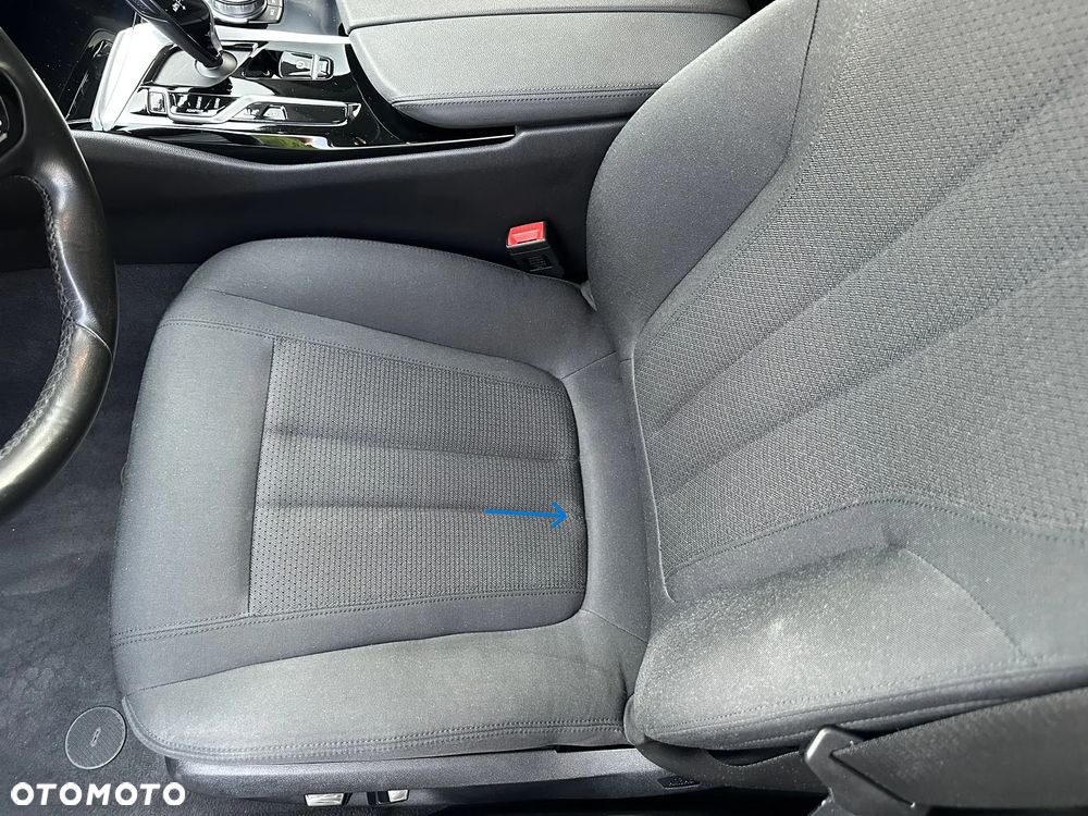 BMW Seria 5 520d xDrive mHEV - 15