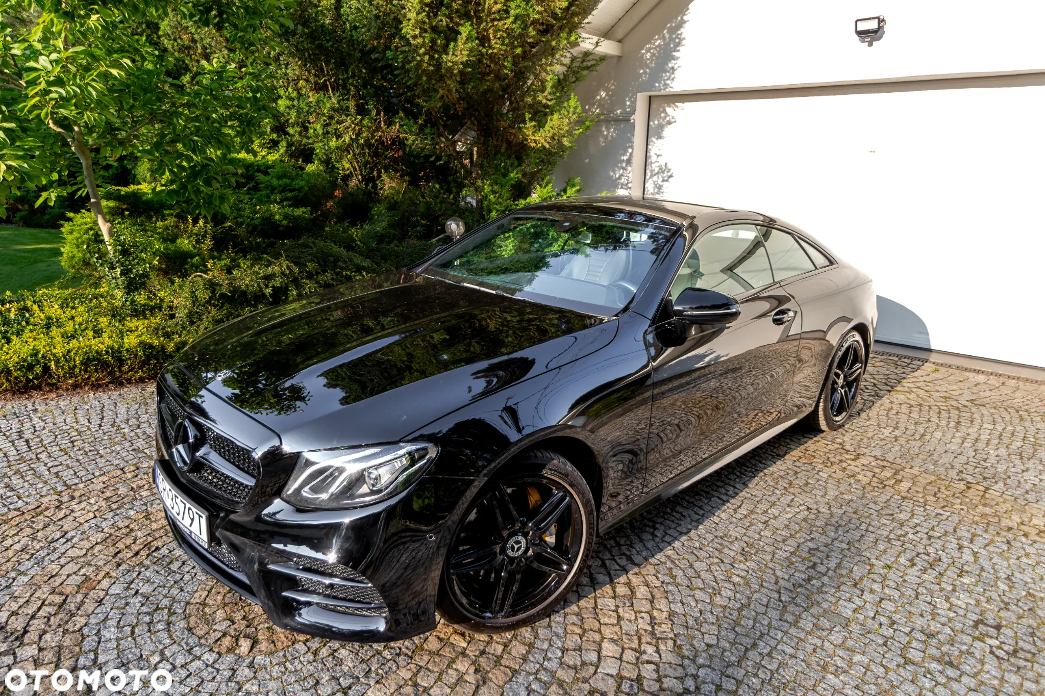 Mercedes-Benz Klasa E 400 d Coupe 4-Matic 9G-TRONIC - 2