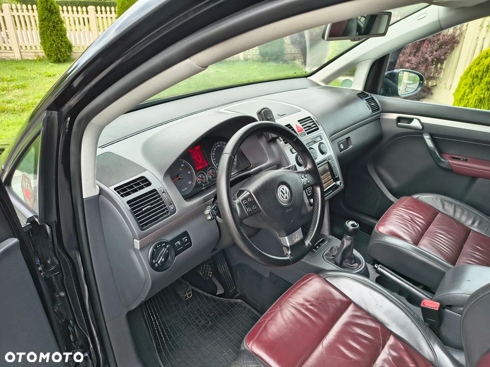 Volkswagen Touran 2.0 TDI Freestyle - 17