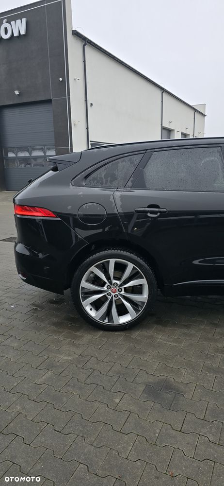 Jaguar F-Pace 20d AWD R-Sport - 6