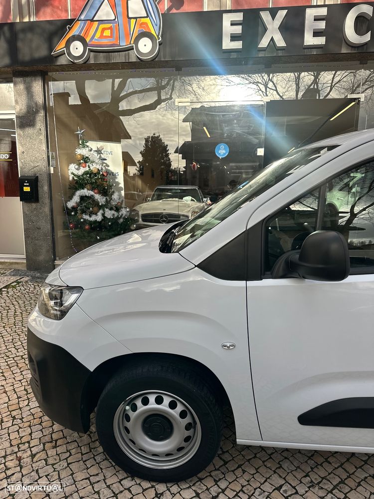 Fiat DOBLO  1.5 Blue hdi AUTOMÁTICA - 2