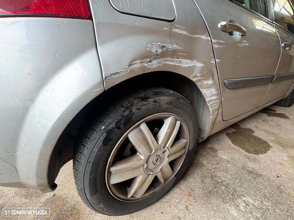 Renault Mégane 1.5 dCi Confort Dynamique - 9