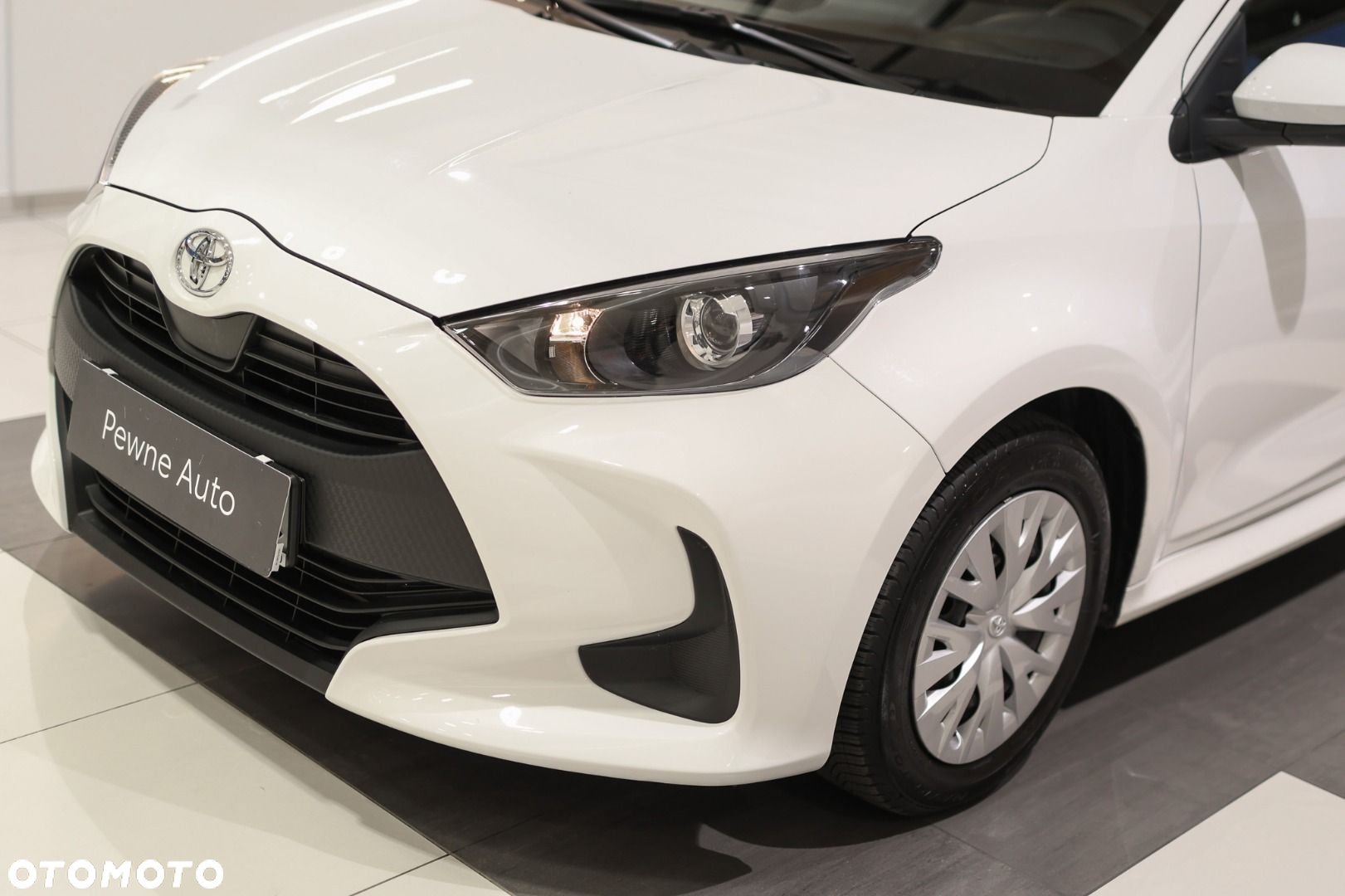 Toyota Yaris - 32
