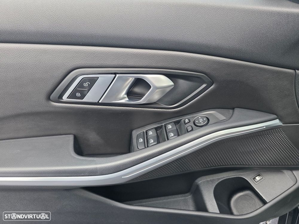 BMW 320 e Pack M Auto - 10