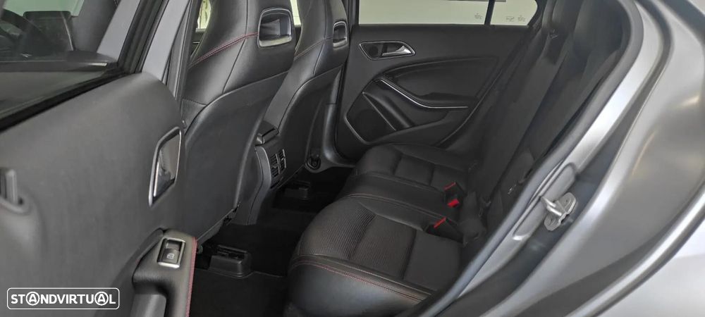 Mercedes-Benz A 180 d AMG Line - 7