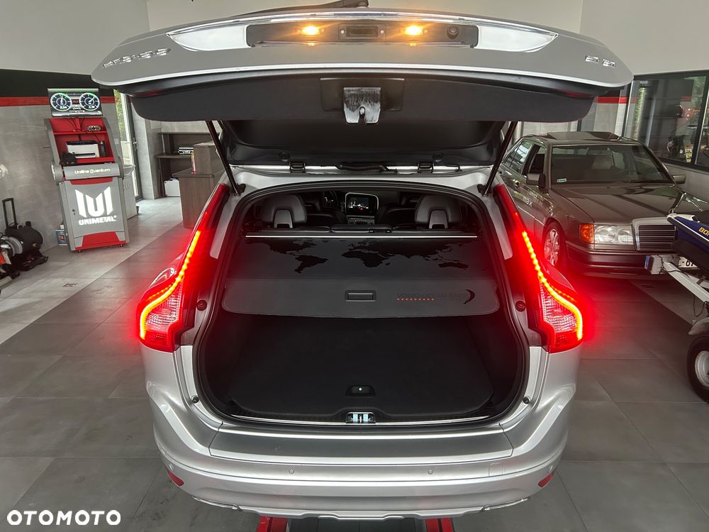 Volvo XC 60 D3 Geartronic Momentum - 25