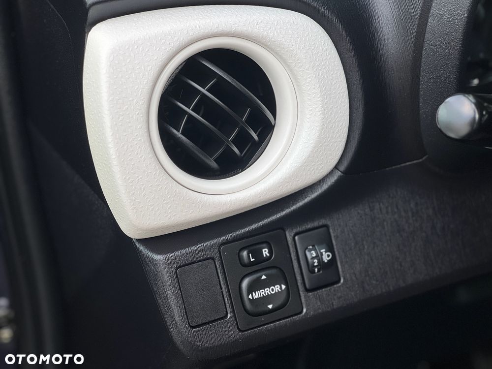 Toyota Yaris 1.33 Business Edition - 29