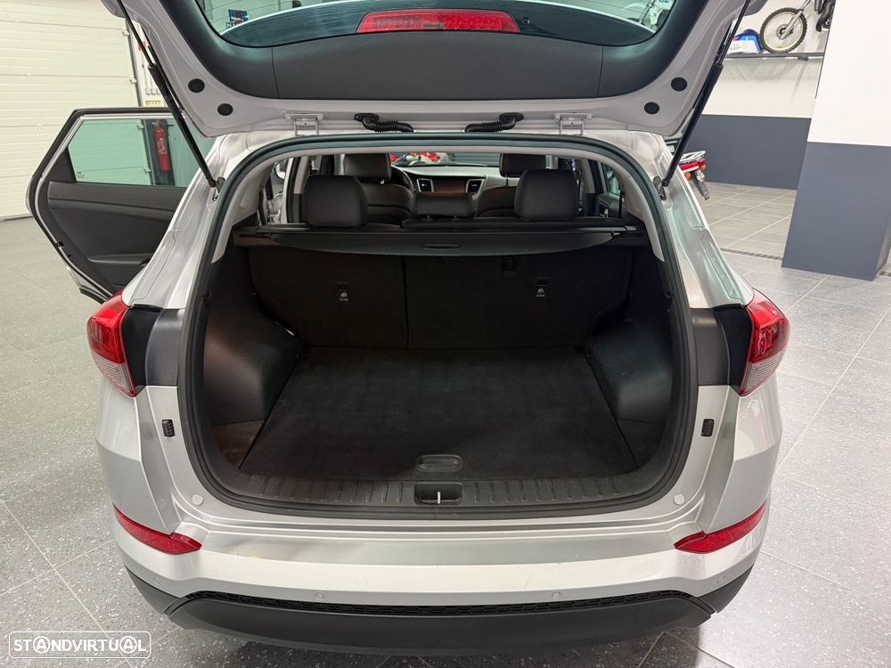 Hyundai Tucson 1.7 CRDi Executive - 25