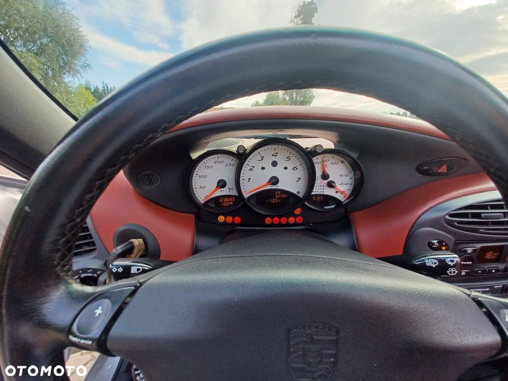 Porsche Boxster - 6