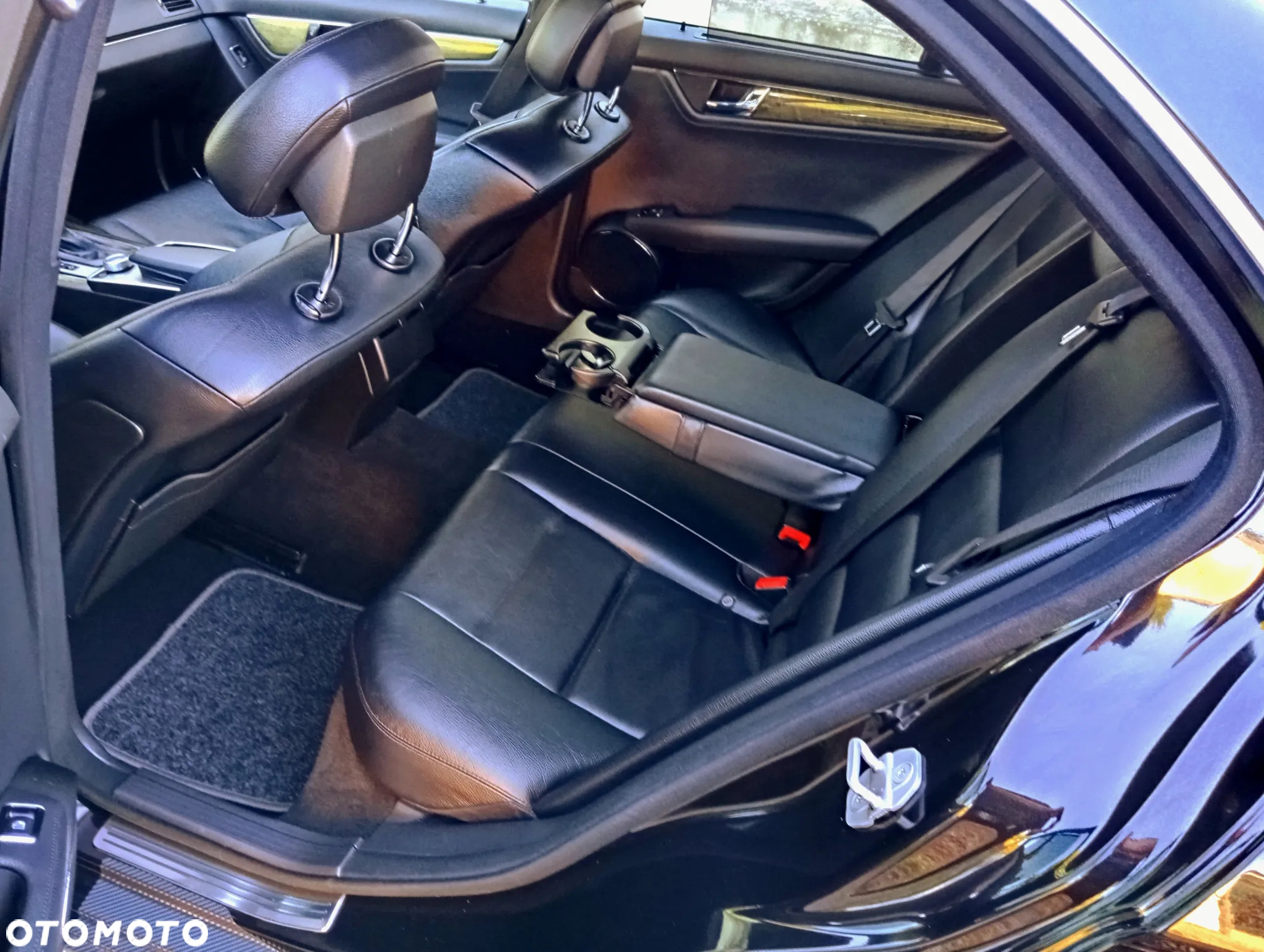 Mercedes-Benz Klasa C 200 CGI Automatik BlueEFFICIENCY Avantgarde - 8