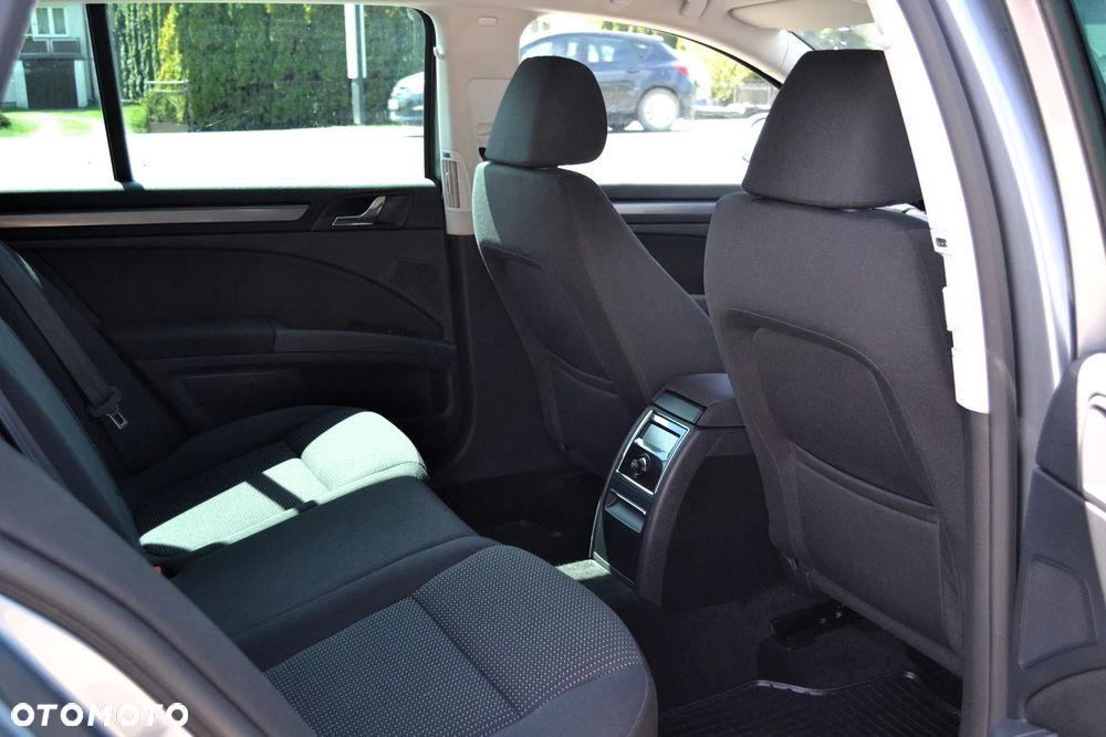 Skoda Superb 2.0 TDI Ambition - 10