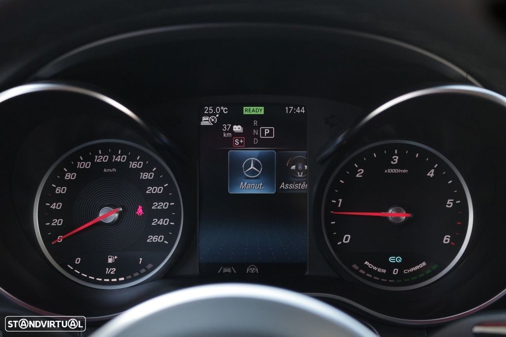 Mercedes-Benz GLC 300 de 4Matic - 46