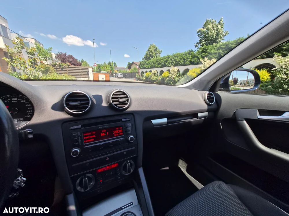 Audi A3 Sportback - 8