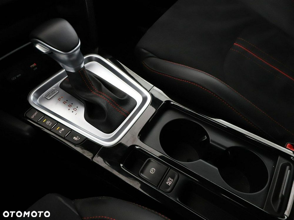 Kia ProCeed 1.6 T-GDI GT DCT - 28