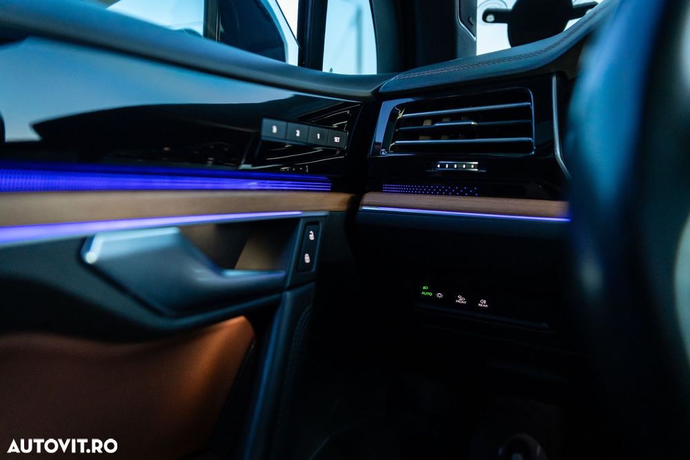 Volkswagen Touareg - 31