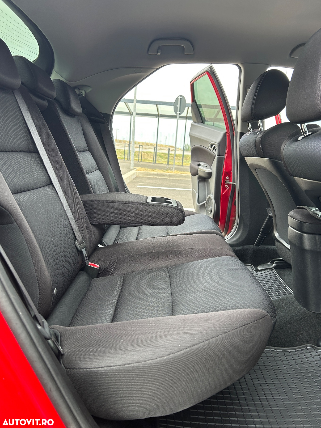 Honda Civic 1.4 i-VTEC - 4