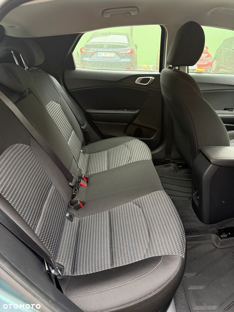Kia XCeed - 10