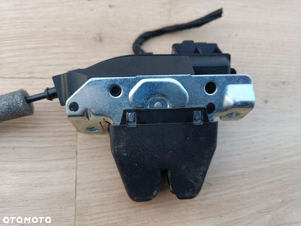 MERCEDES W204 W212 ZAMEK KLAPY SEDAN A2047500185 - 3