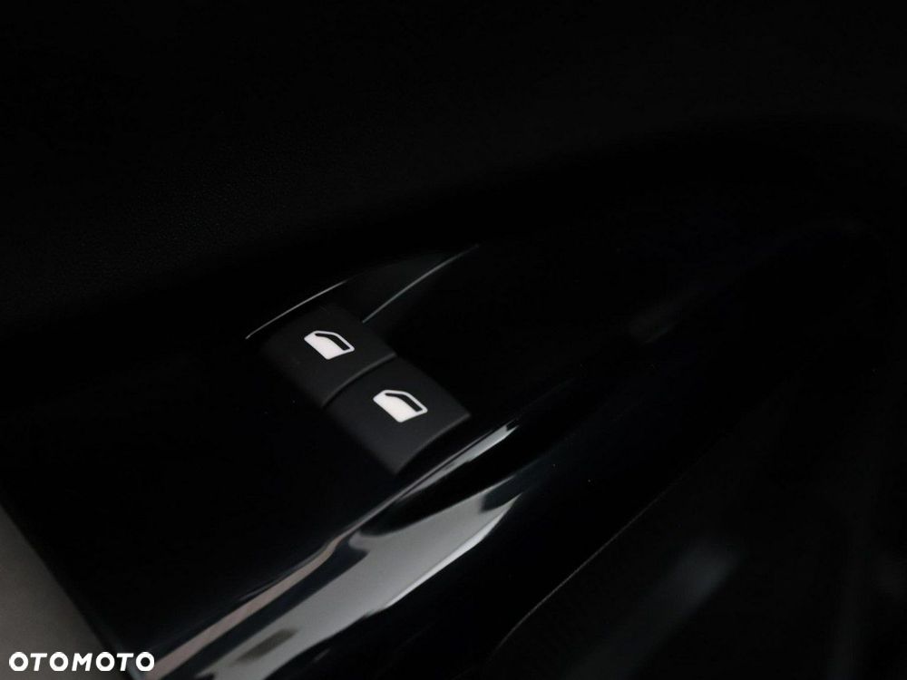 Citroën C4 Cactus 1.2 PureTech Shine S&S - 38