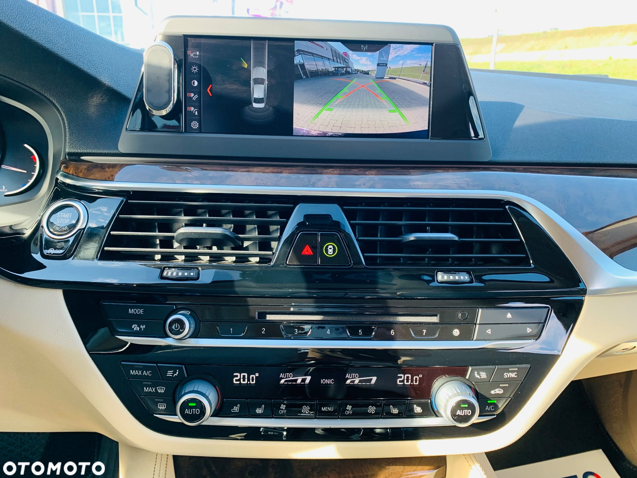 BMW Seria 5 530i GPF xDrive Luxury Line - 34