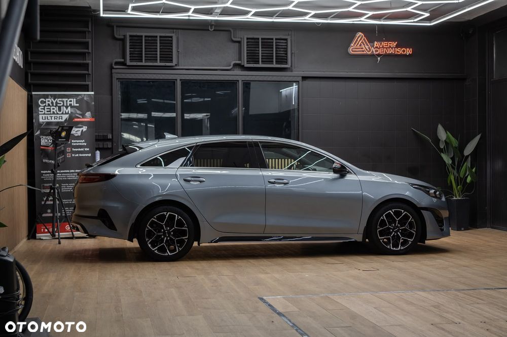 Kia ProCeed 1.5 T-GDI GT Line - 12