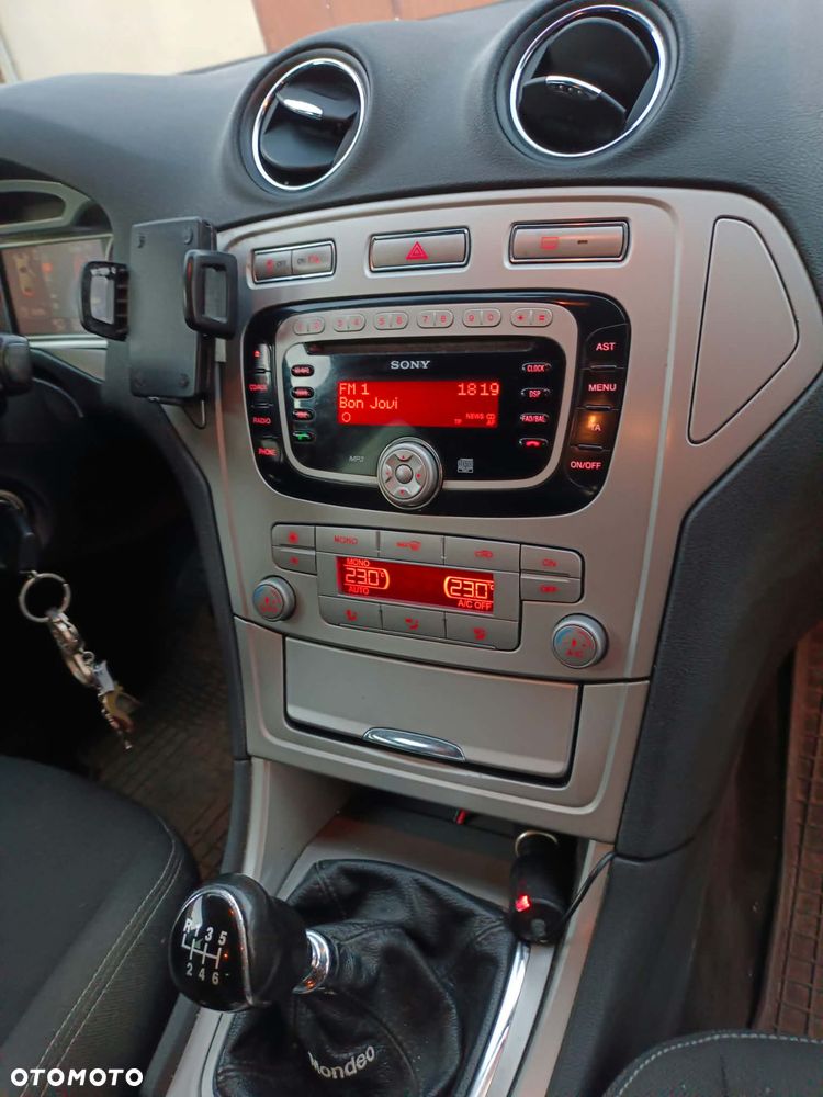 Ford Mondeo - 9