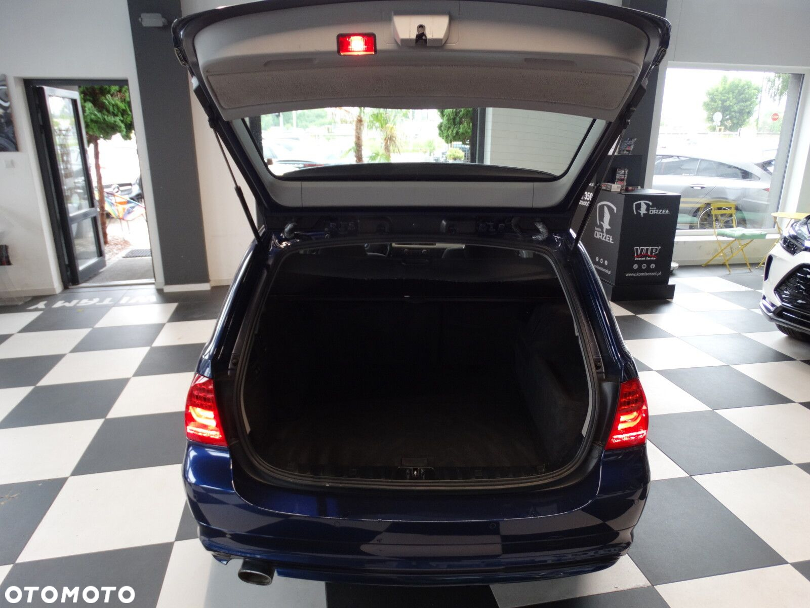 BMW Seria 3 - 37