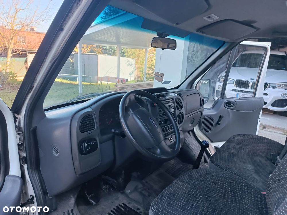 Ford TRANZIT - 10