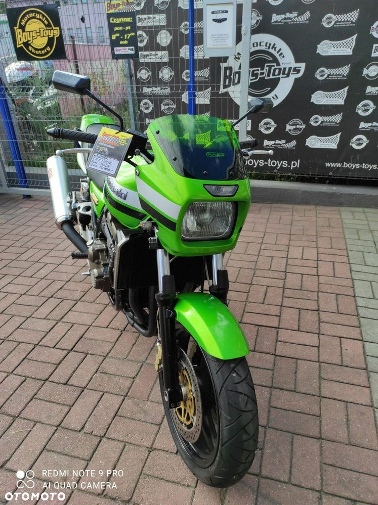 Kawasaki ZRX - 9