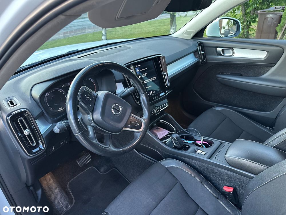 Volvo XC 40 T3 Geartronic Momentum - 6