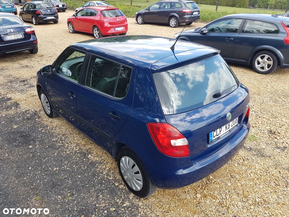 Skoda Fabia 1.2 HTP SPECIAL - 9