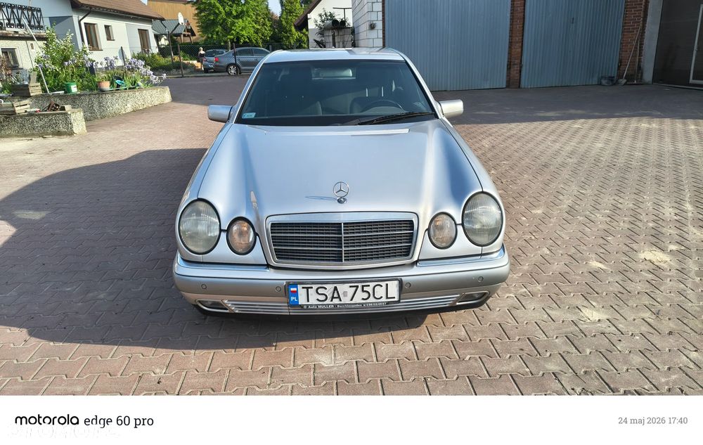 Mercedes-Benz Klasa E 300 TD Elegance - 1