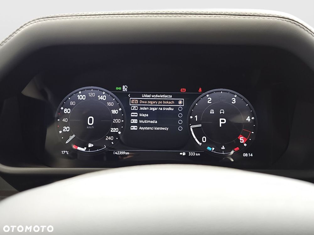 Land Rover Defender - 28