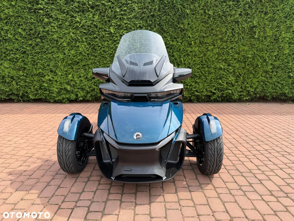 Can-Am Spyder - 3