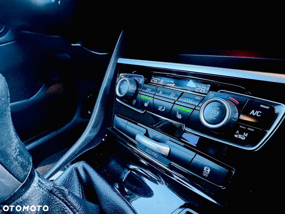 BMW Seria 2 216d Active Tourer Luxury Line - 7