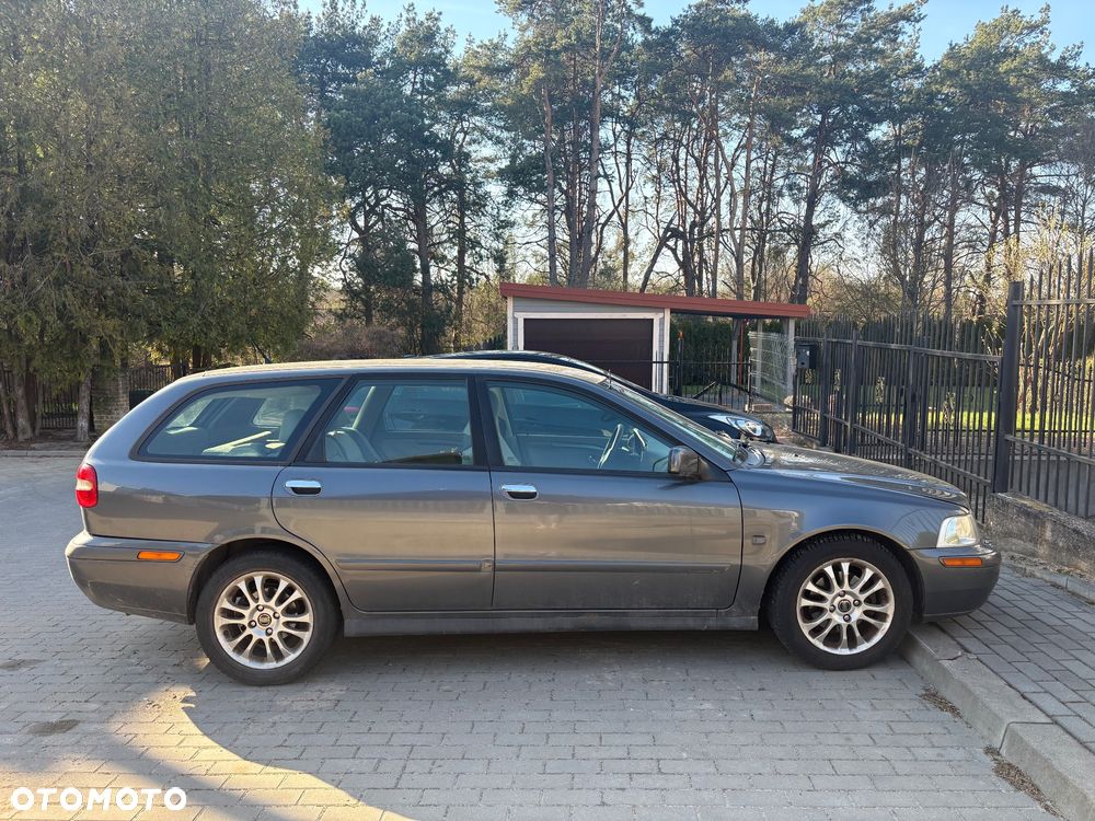 Volvo V40 1.9 D Classic Limited Edition - 1