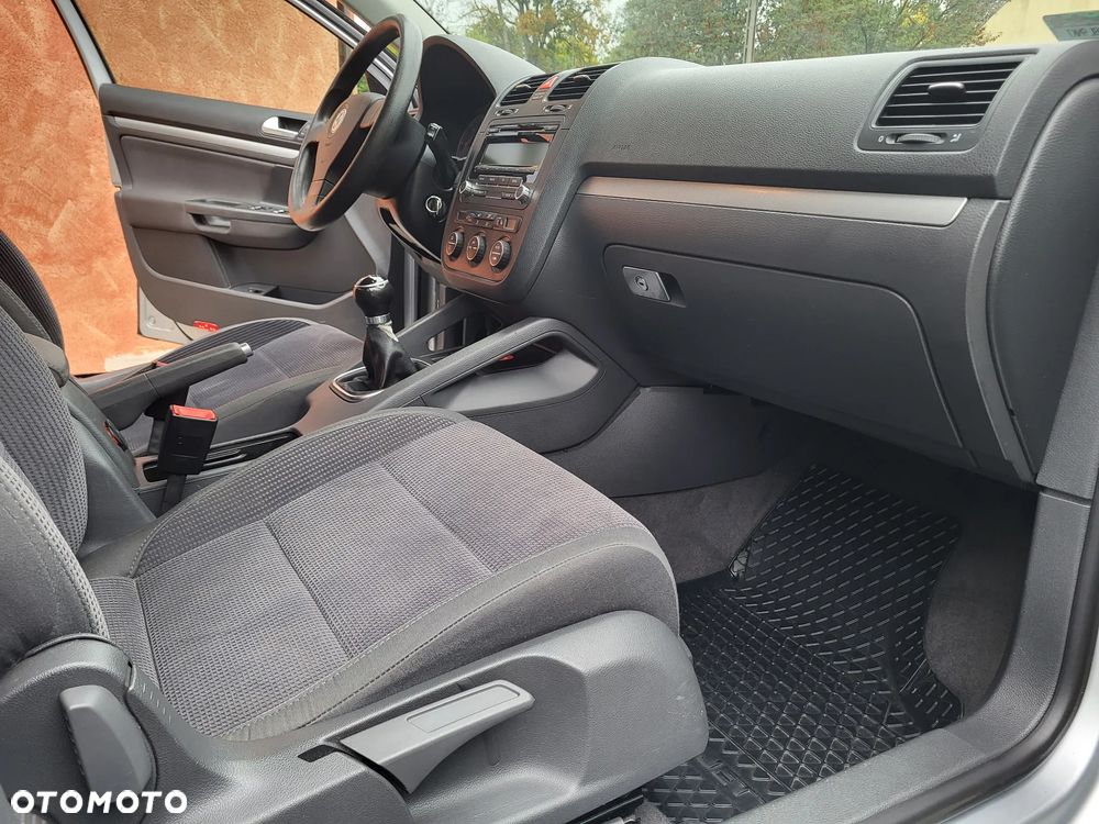 Volkswagen Jetta 1.9 TDI Comfortline - 7