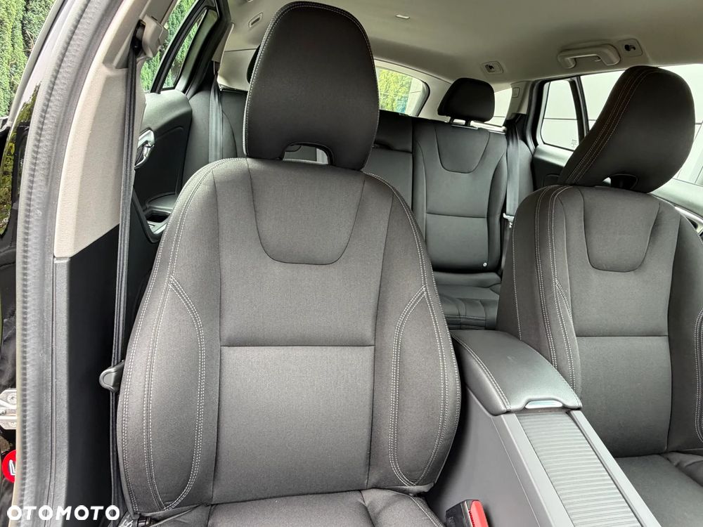 Volvo V60 D2 Geartronic Summum - 21