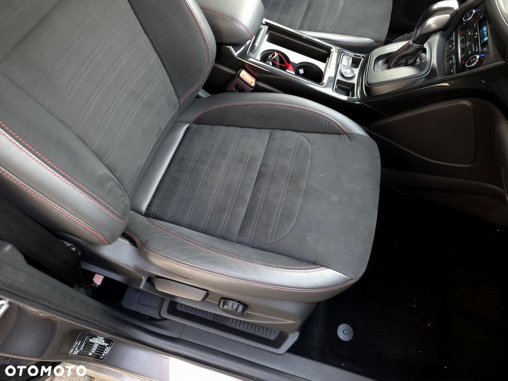 Ford Kuga 2.0 TDCi AWD Titanium - 13