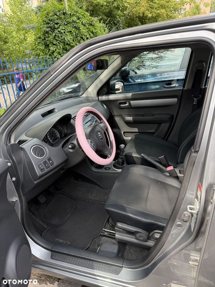 Suzuki Swift - 6