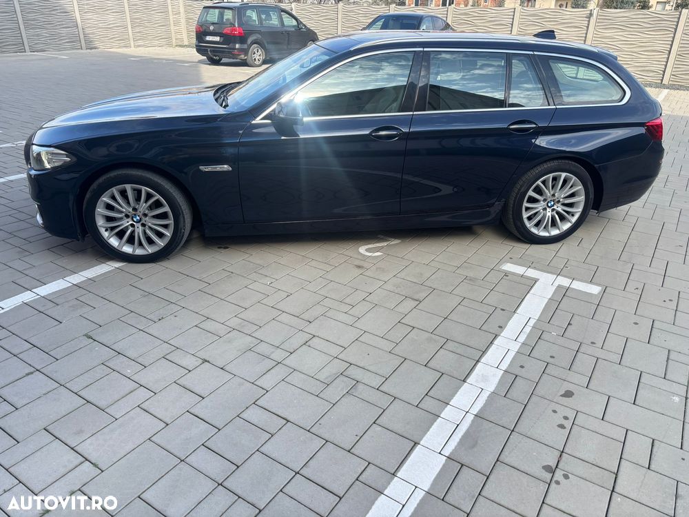 BMW Seria 5 525d Sport-Aut. Luxury Line - 3