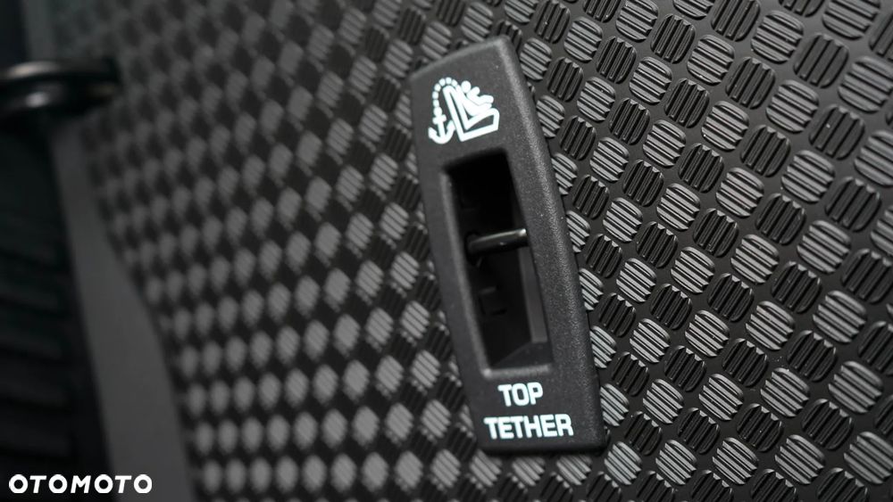 Land Rover Defender 3.0 D350 mHEV X-Dynamic SE - 33